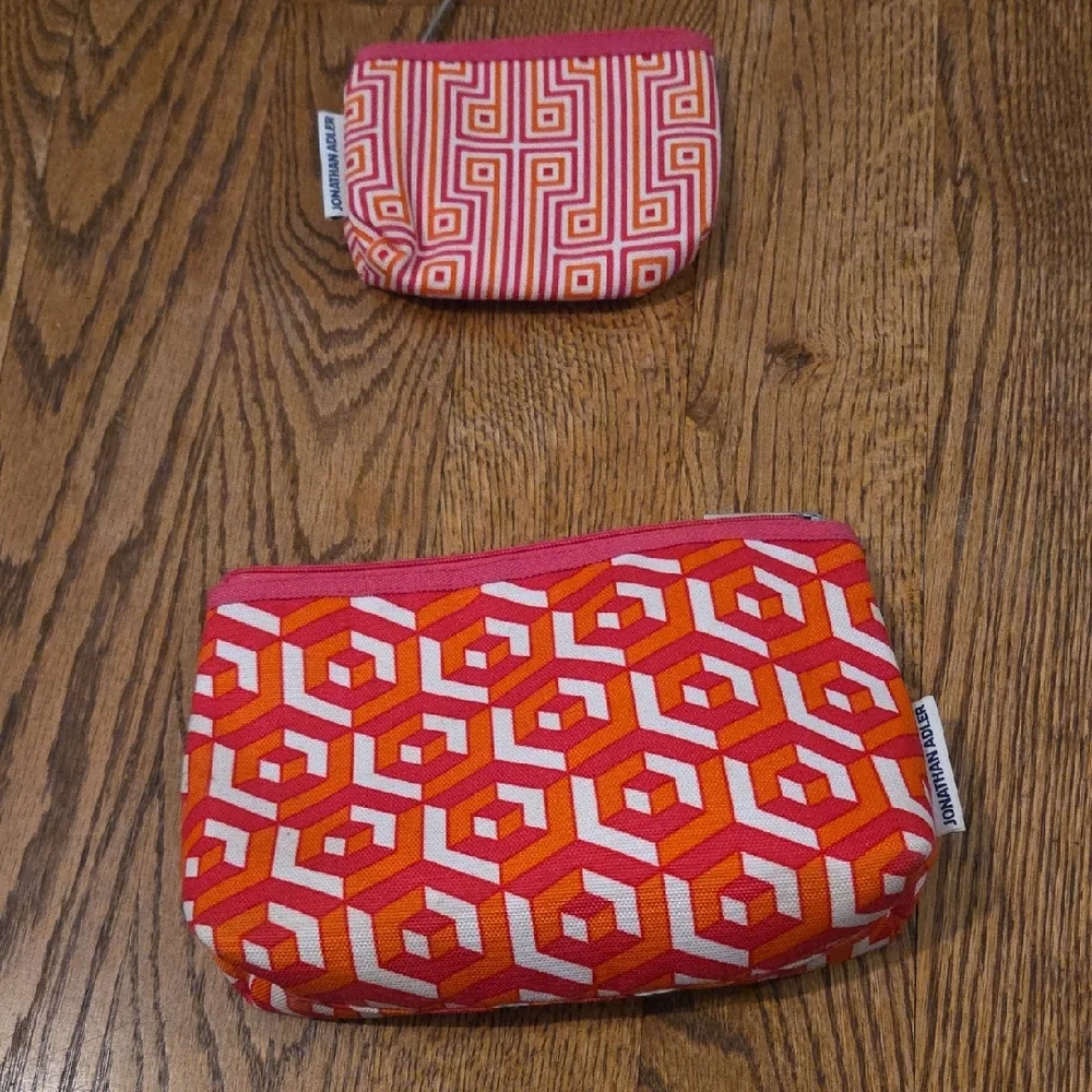 Clinique - Jonathan Adler - 3 Vibrant Pink and Orange Patterned Cosmetic Bags